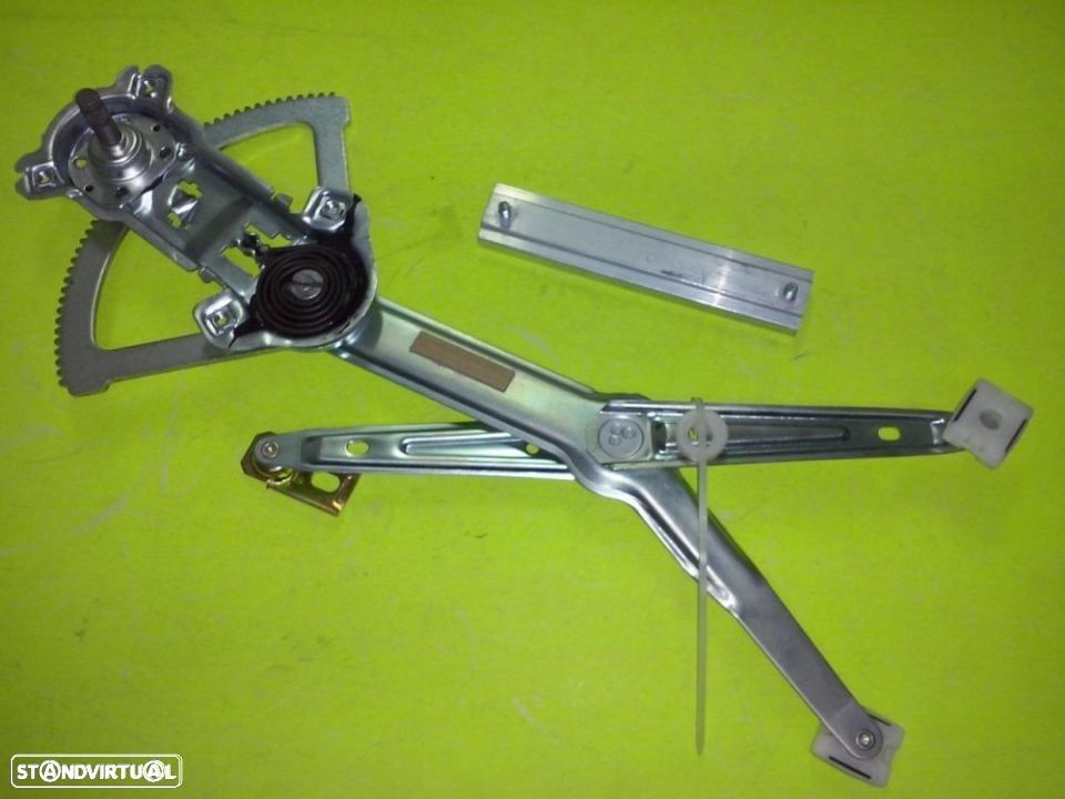 Elevador Manual Mercedes 190 W201 e 200D W124 (Novo) - 1