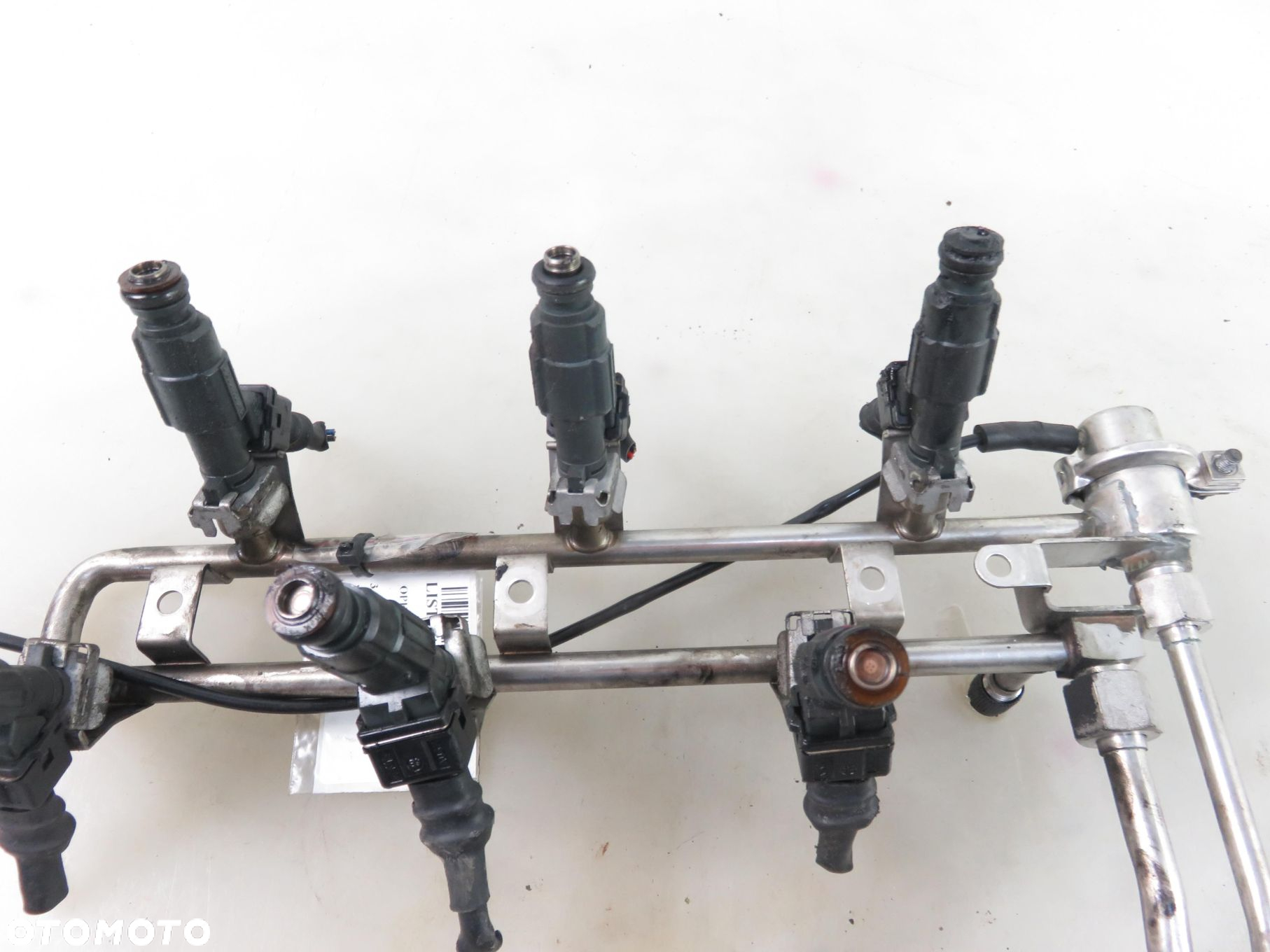 LISTWA WTRYSKOWA OPEL OMEGA B 3.0 V6 - X 30 XE 0280156045 - 8