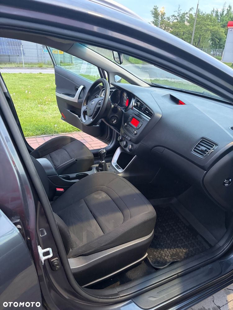 Kia Ceed 1.6 CRDi M - 10