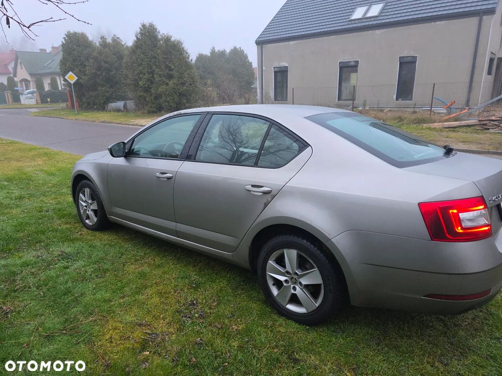 Skoda Octavia 1.6 TDI Ambition - 2