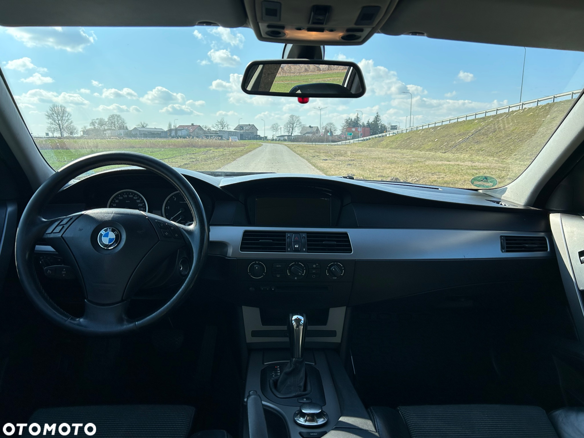 BMW Seria 5 525d Touring - 17