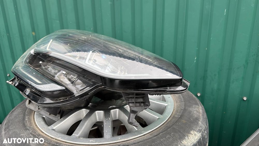 FAR DREAPTA LED RENAULT MEGANE IV - 3