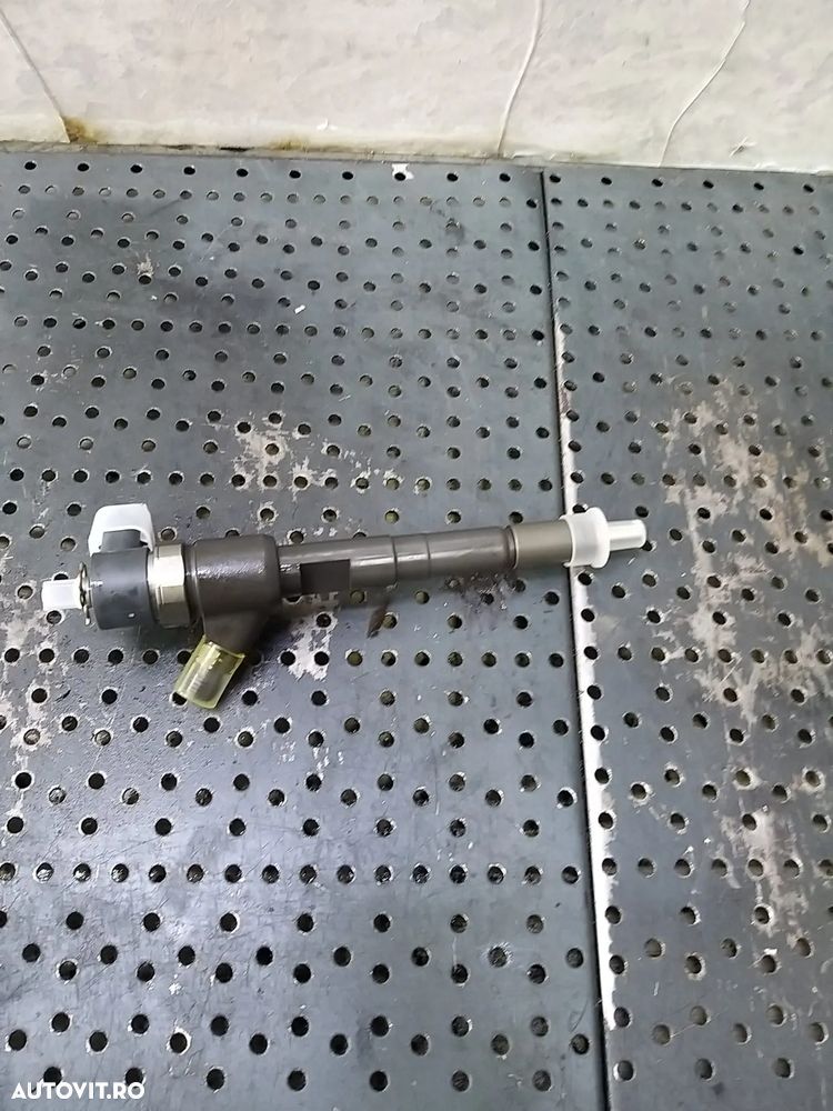 Injector nou 1.3 mjt fiat doblo 0445110083 - 2