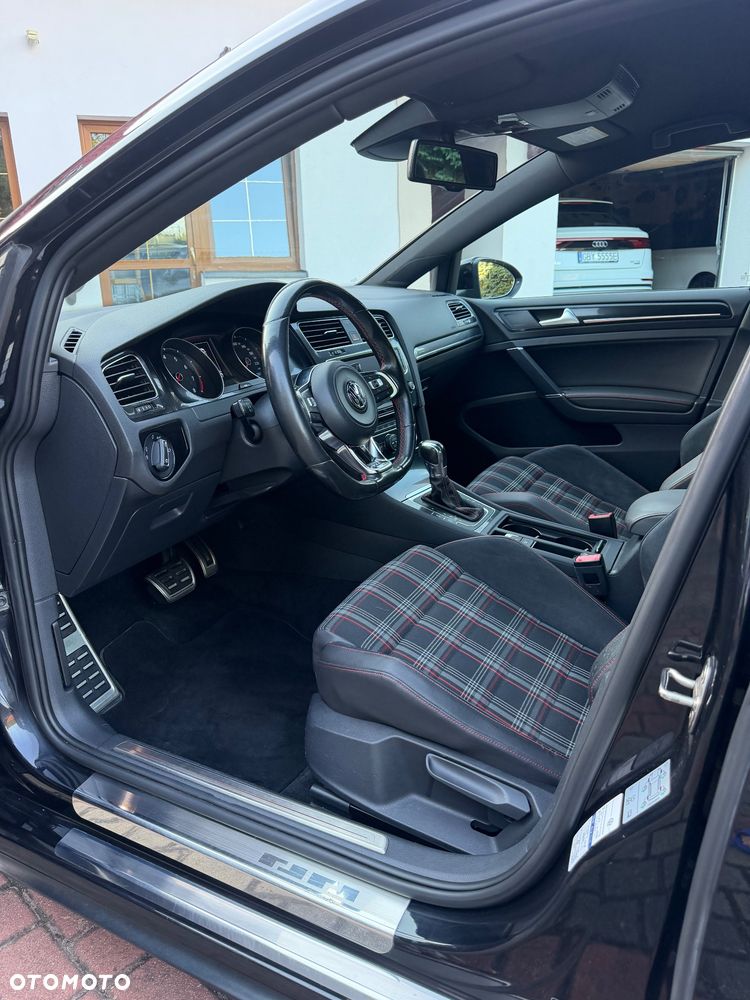 Volkswagen Golf 2.0 TSI BMT GTI DSG - 16