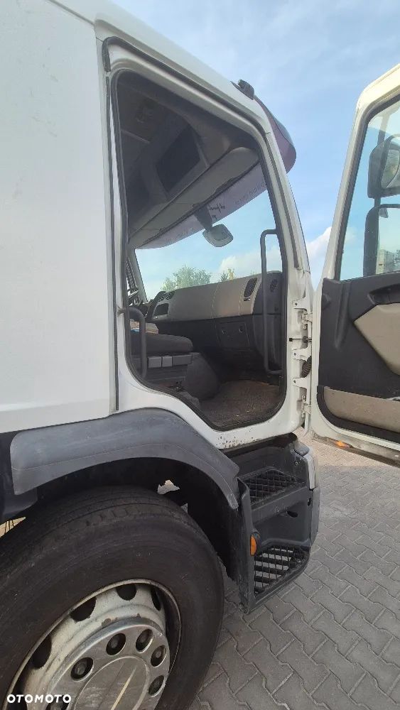 Renault PREMIUM - 11