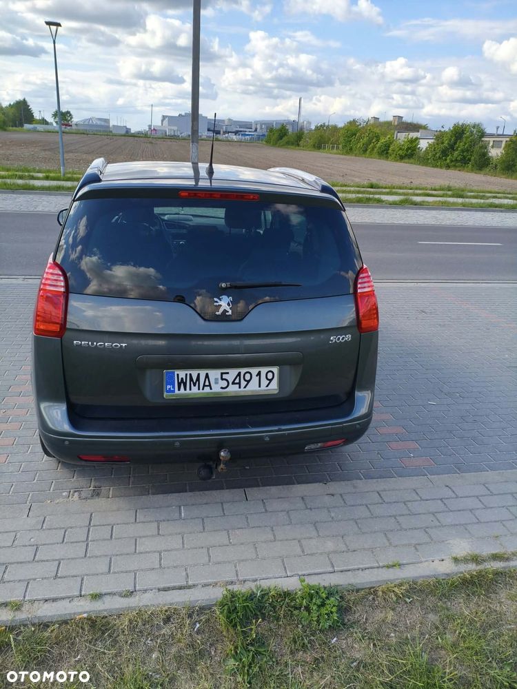 Peugeot 5008 2013 photo 5