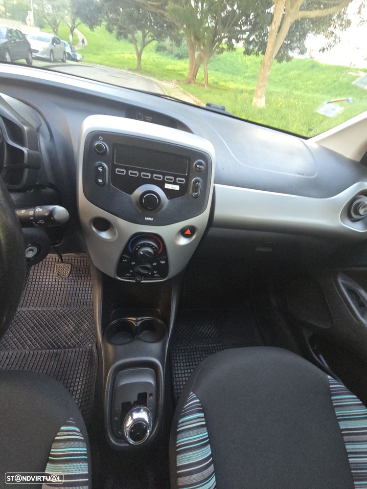 Citroën C1 1.0 VTi Shine ETG - 17