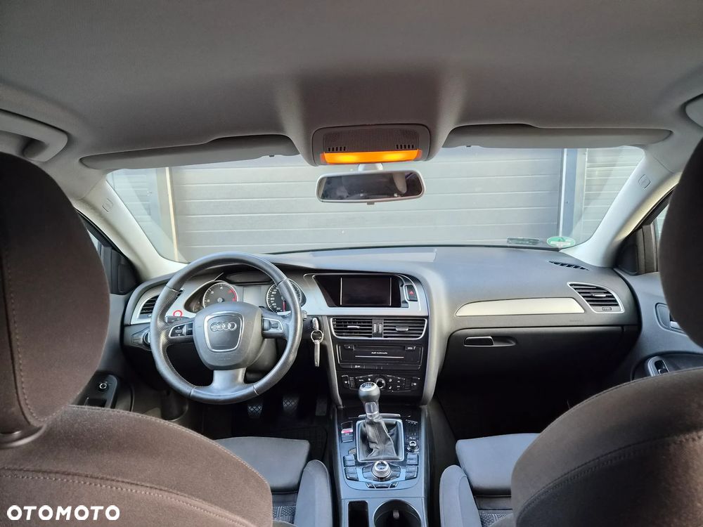 Audi A4 Avant 2.0 TDI DPF Ambiente - 21