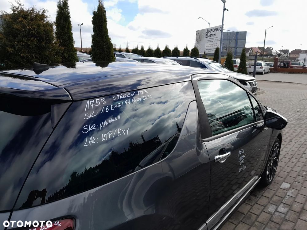 CITROEN DS3 SZYBA DRZWI PRAWYCH PRZEDNICH - 1