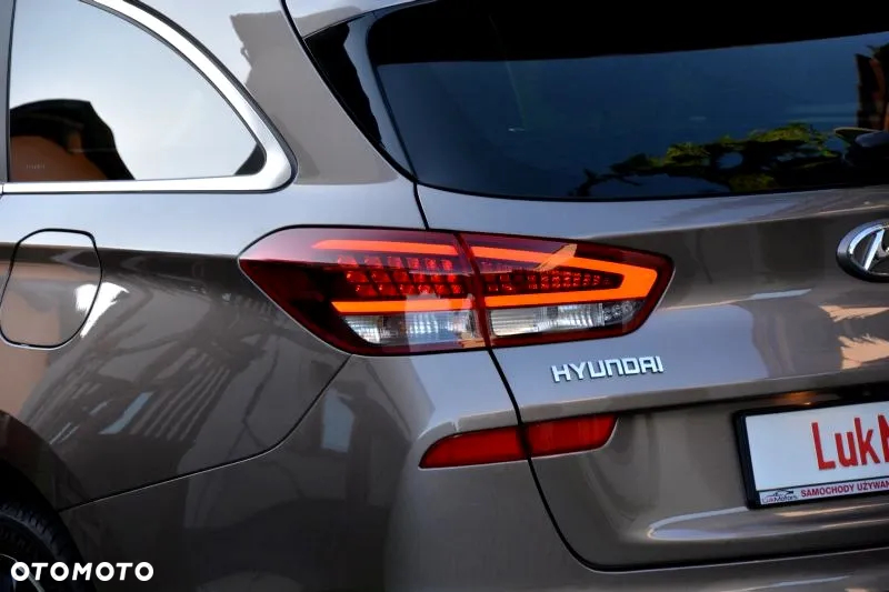Hyundai i30 1.5 T-GDI 48V-Hybrid DCT Prime - 16