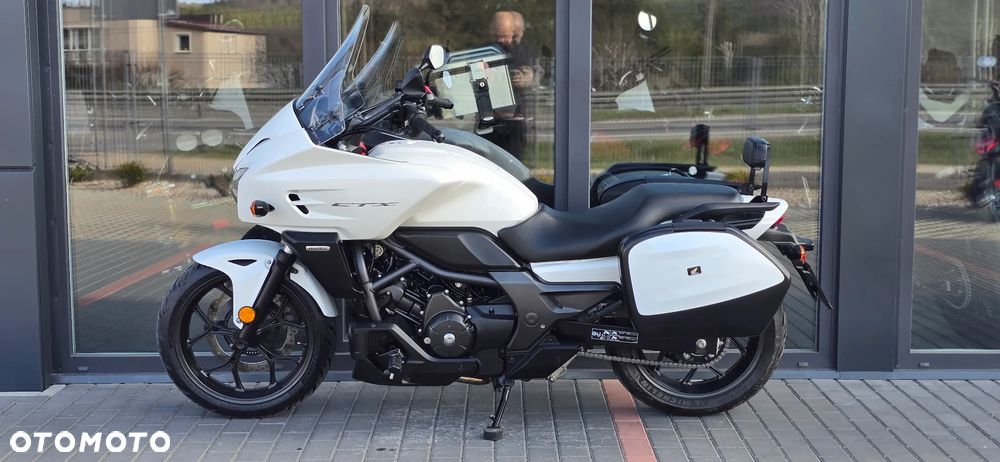 Honda CTX - 24