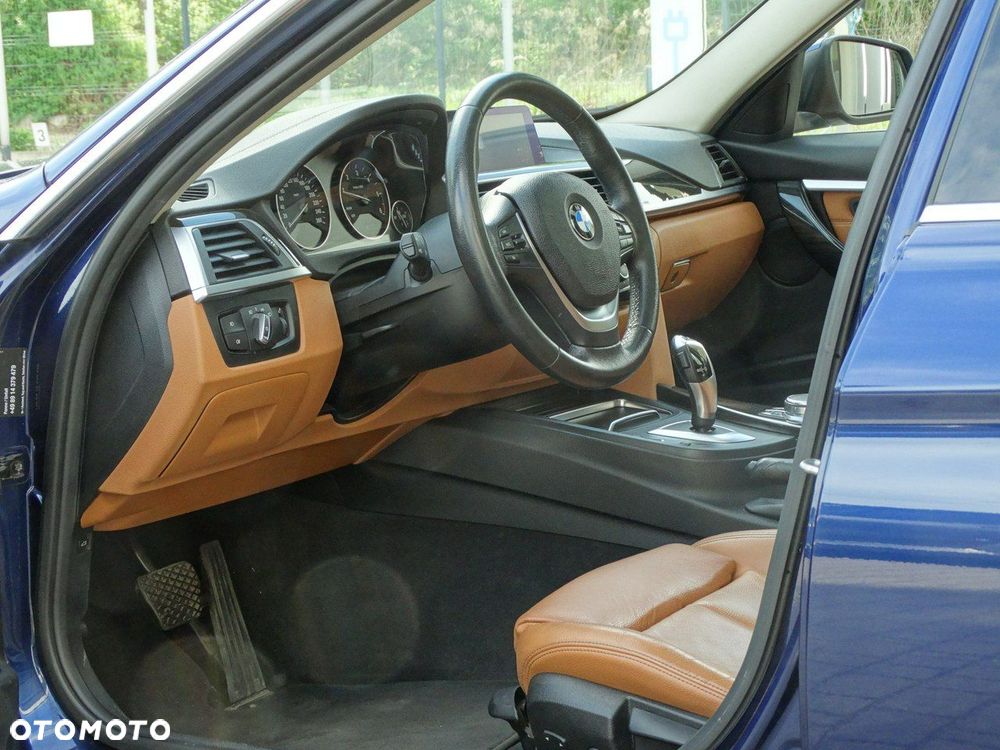 BMW Seria 3 320d Luxury Line - 18