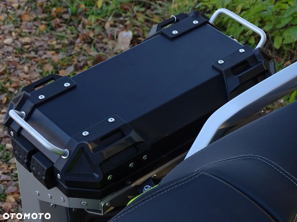 QJMOTOR SVT 650X - 18