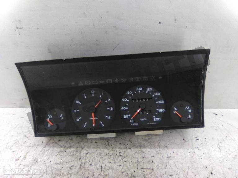 Quadrante  Volvo 300 [1975_1991] 1.6 Diesel - 1
