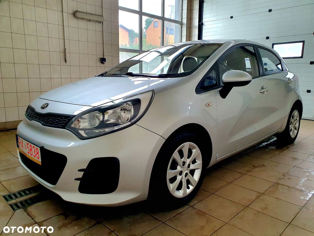 Kia Rio 1.2 L - 2