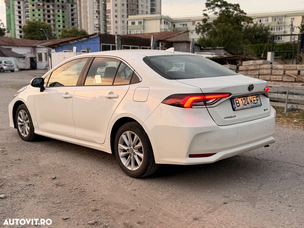 Toyota Corolla - 4