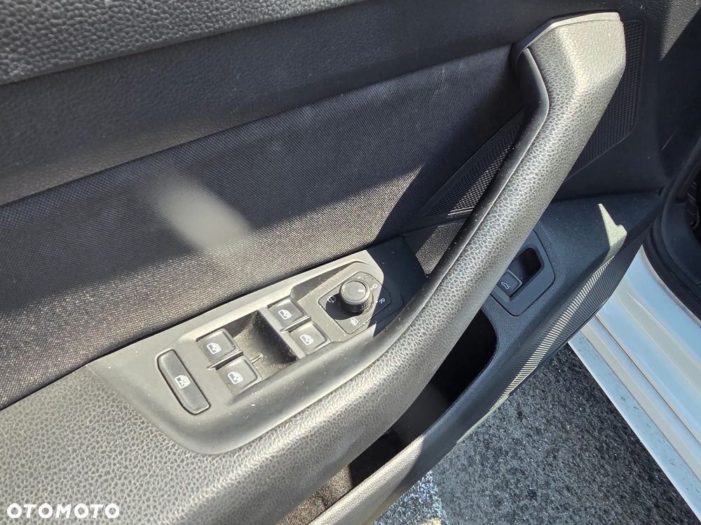 Volkswagen Arteon 2.0 TDI SCR Essence DSG - 19