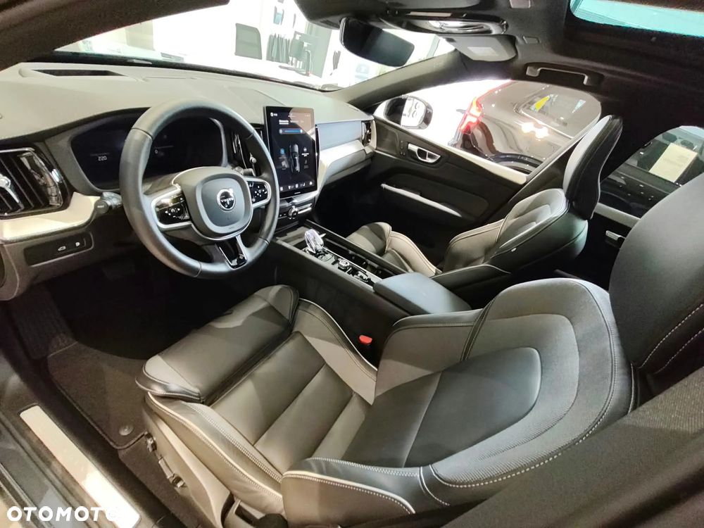 Volvo XC 60 T8 Plug-In Hybrid AWD Ultimate Black Edition - 18