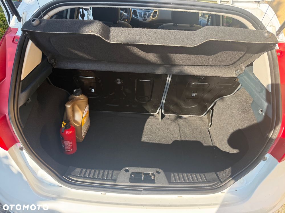 Ford Fiesta 1.6 TDCi Ghia - 7