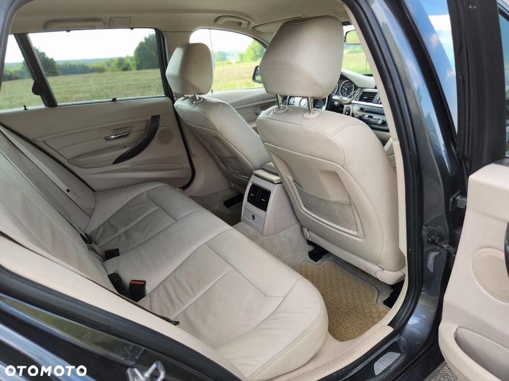 BMW Seria 3 320d xDrive - 8