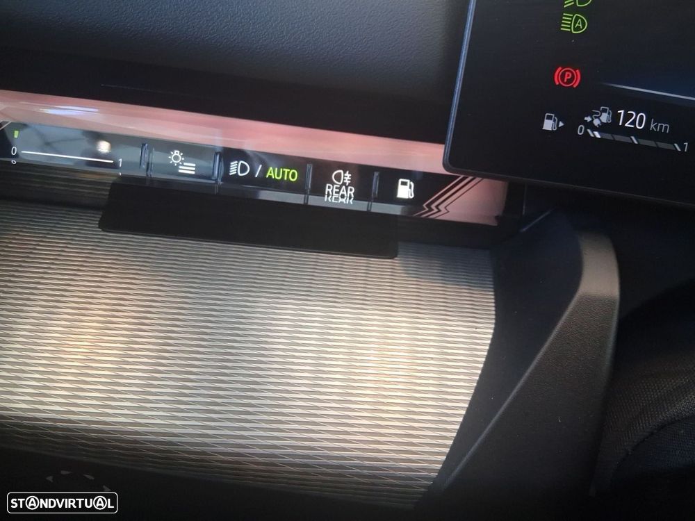 BMW 530 e Pack Desportivo M — fotografia 17