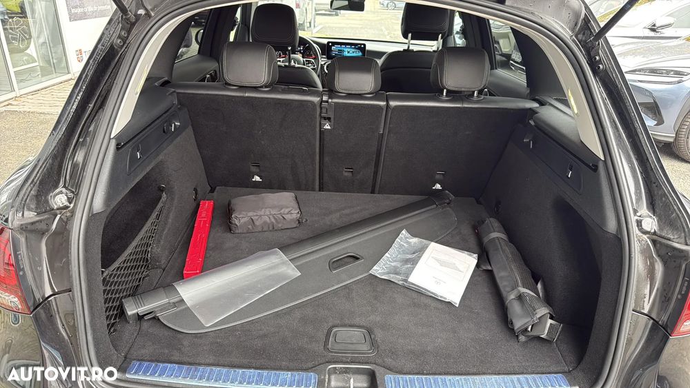 Mercedes-Benz GLC - 21