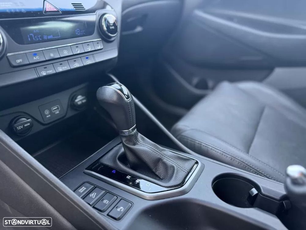 Hyundai Tucson 1.7 CRDi Premium DCT - 10
