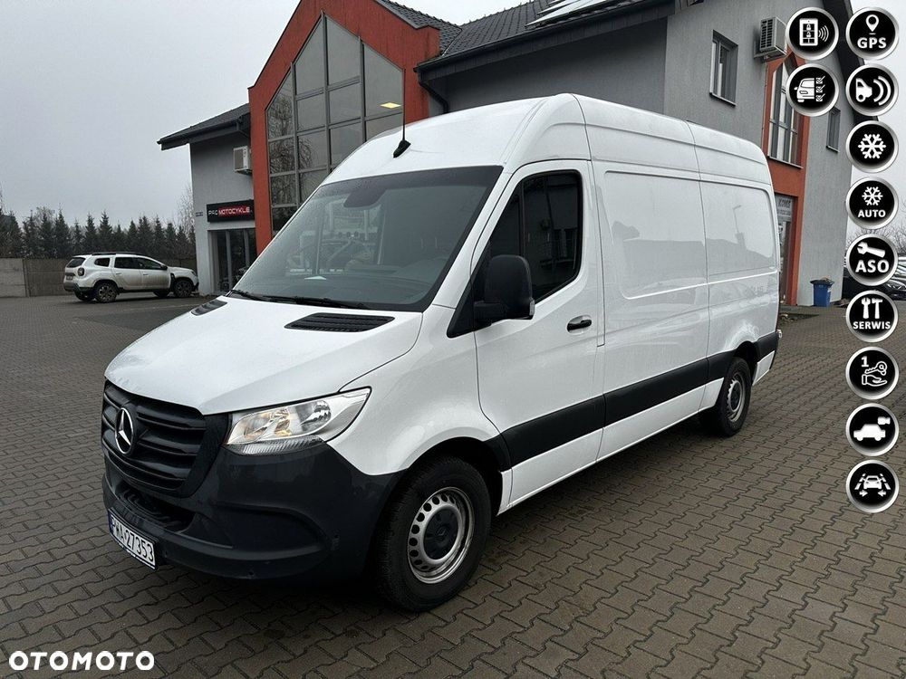 Mercedes-Benz Sprinter - 2