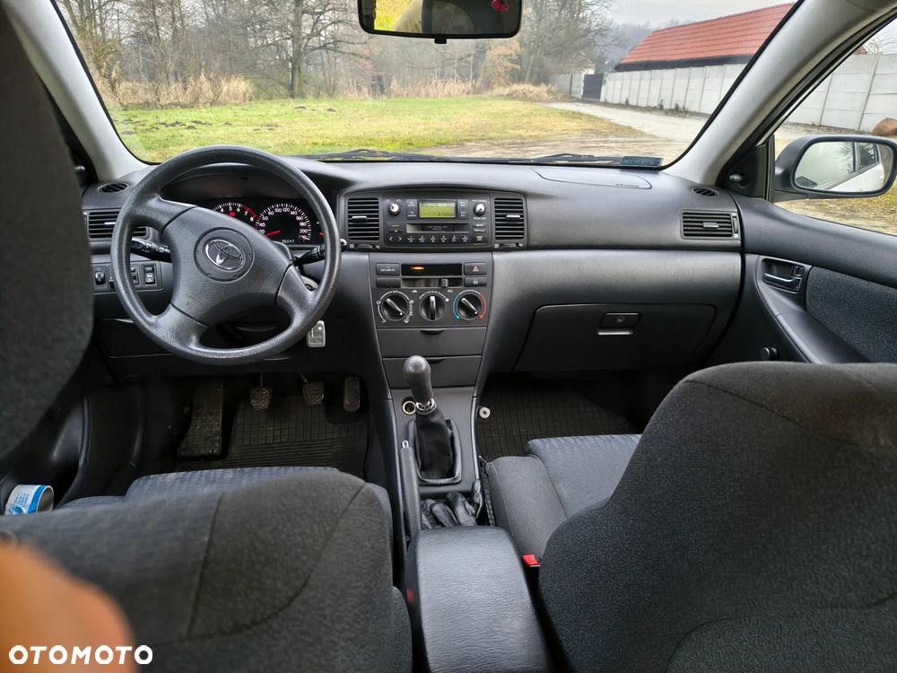 Toyota Corolla 1.4 VVT-i Terra - 7