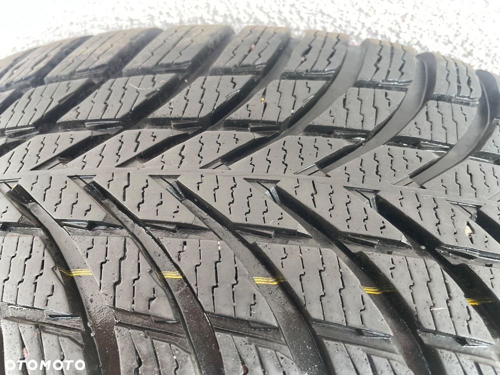 Nokian tyres snowproof 2 SUV 215/55 R17 103H XL  jak nowe - 3