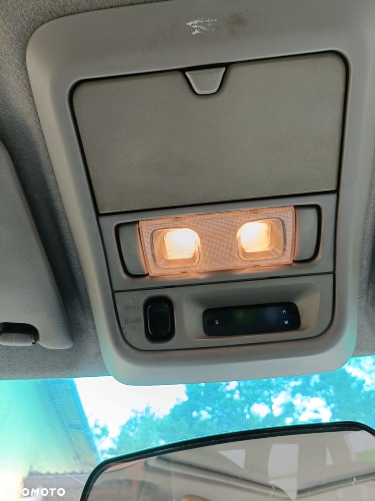 SUBARU FORESTER I 97-02 1999 r. oświetlenie kabiny lampka podsufitki * - 1