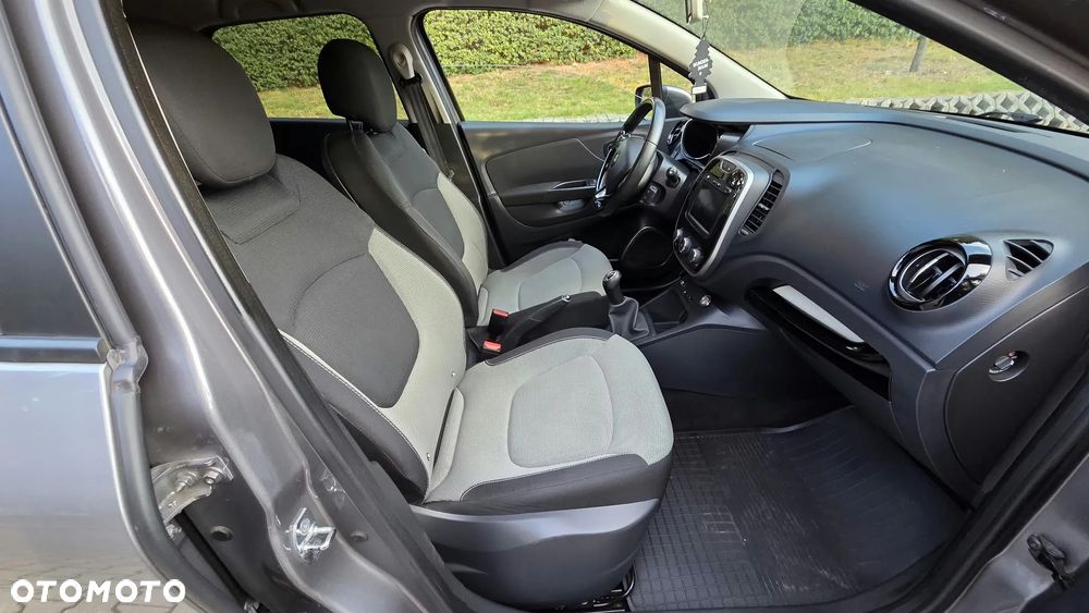 Renault Captur - 16