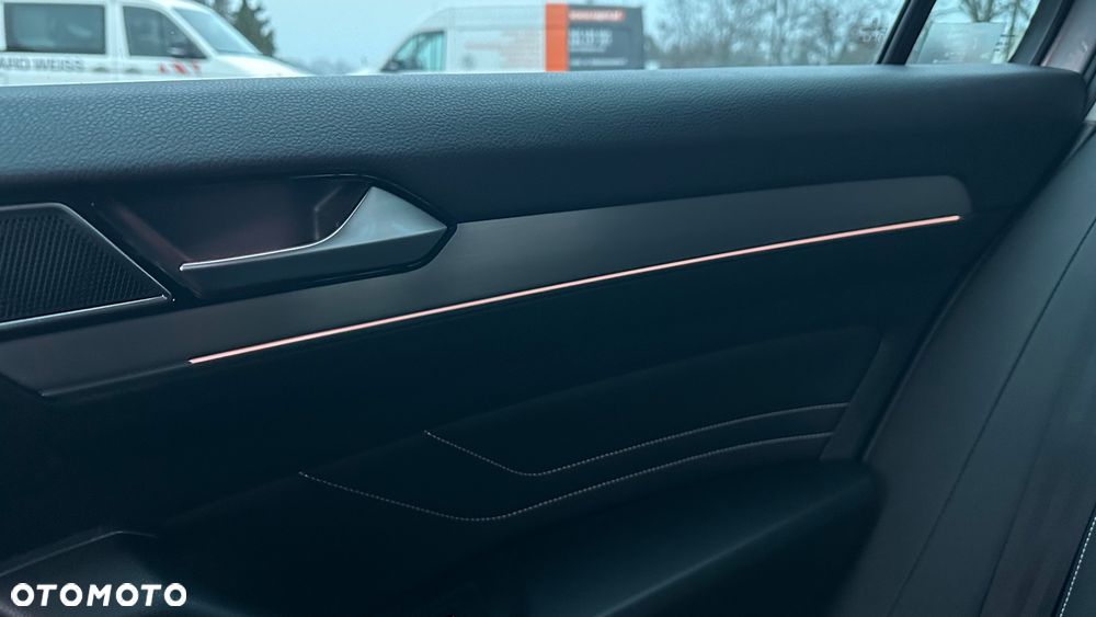 Volkswagen Passat 2.0 TDI EVO Elegance DSG - 19