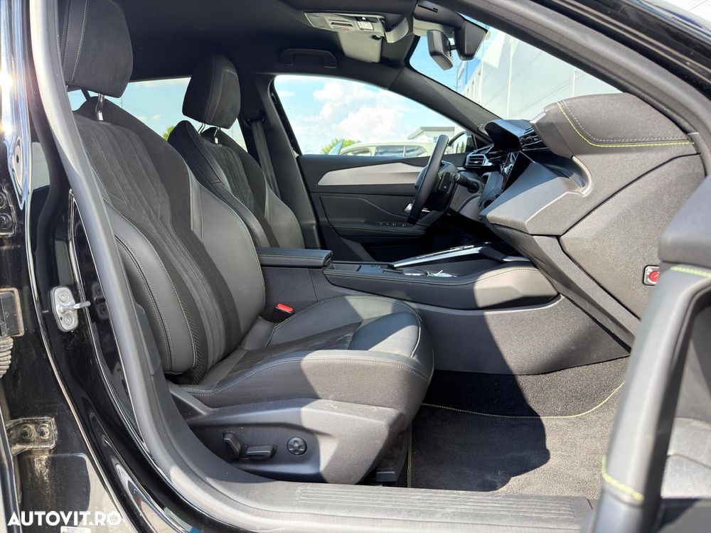 Peugeot 408 1.6L 180 PHEV GT - 11