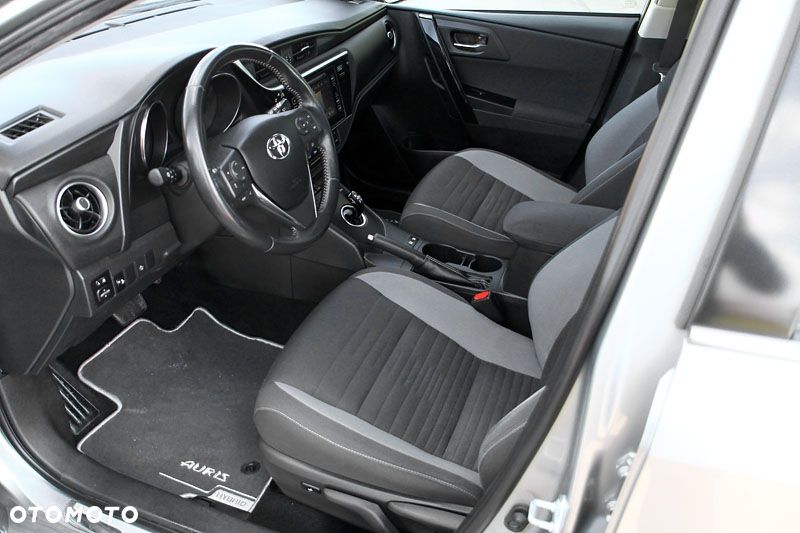 Toyota Auris - 7