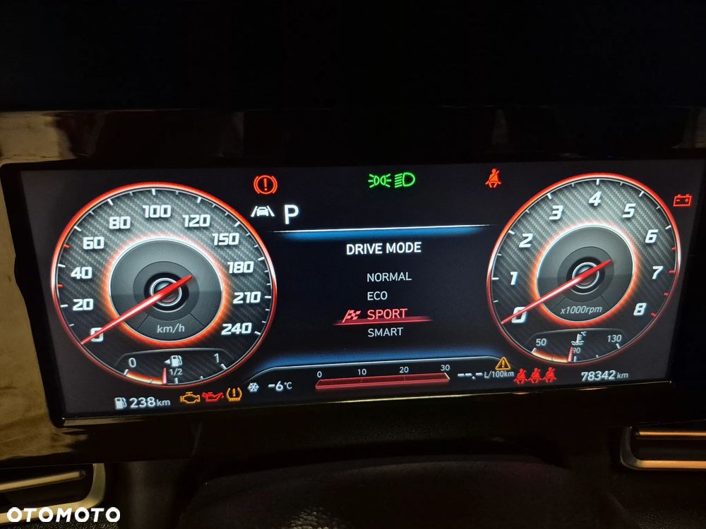 Hyundai Elantra 1.6 Smart CVT - 18