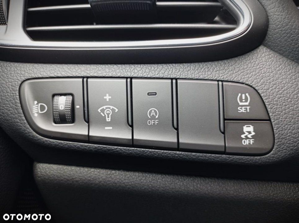 Hyundai i30 - 18