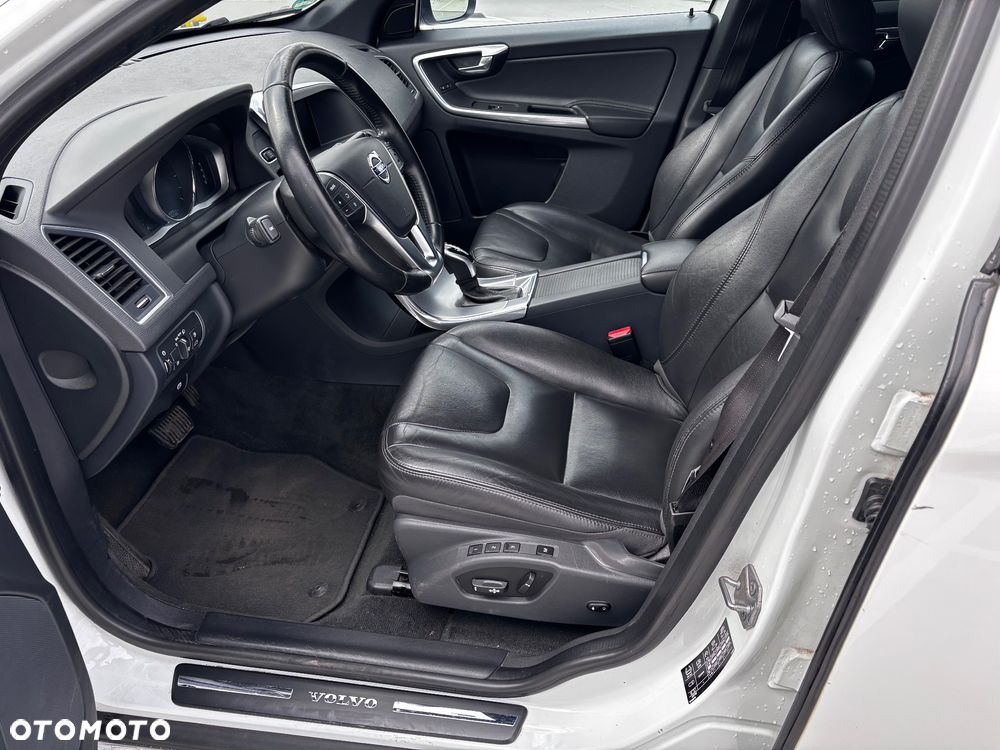 Volvo XC 60 D4 Drive-E Summum - 17