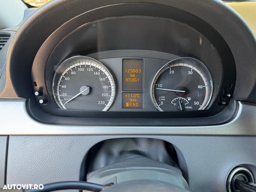Mercedes-Benz Viano - 13