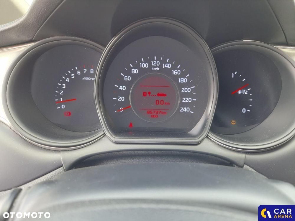 Kia Ceed - 11
