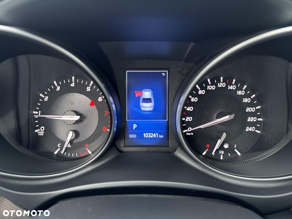 Toyota Avensis 1.8 Premium MS - 15