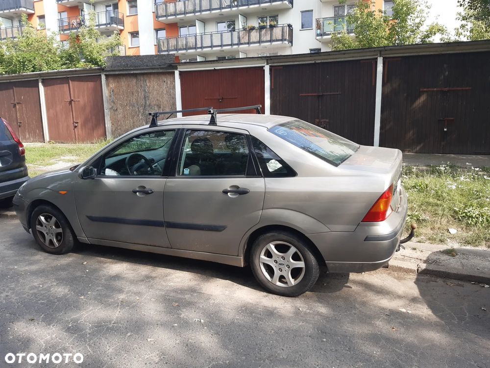 Ford Focus 1.6 Comfort - 1