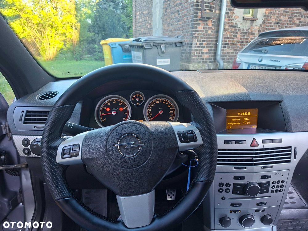 Opel Astra - 8
