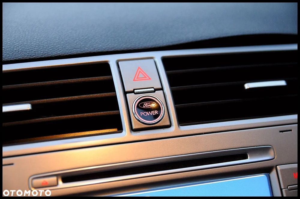 Ford Kuga 2.0 TDCi 4x4 Individual - 34