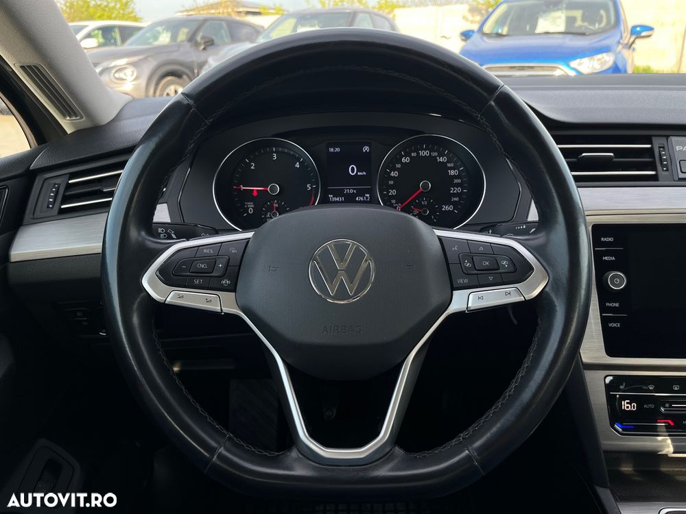 Volkswagen Passat 2.0 TDI SCR Advance - 13