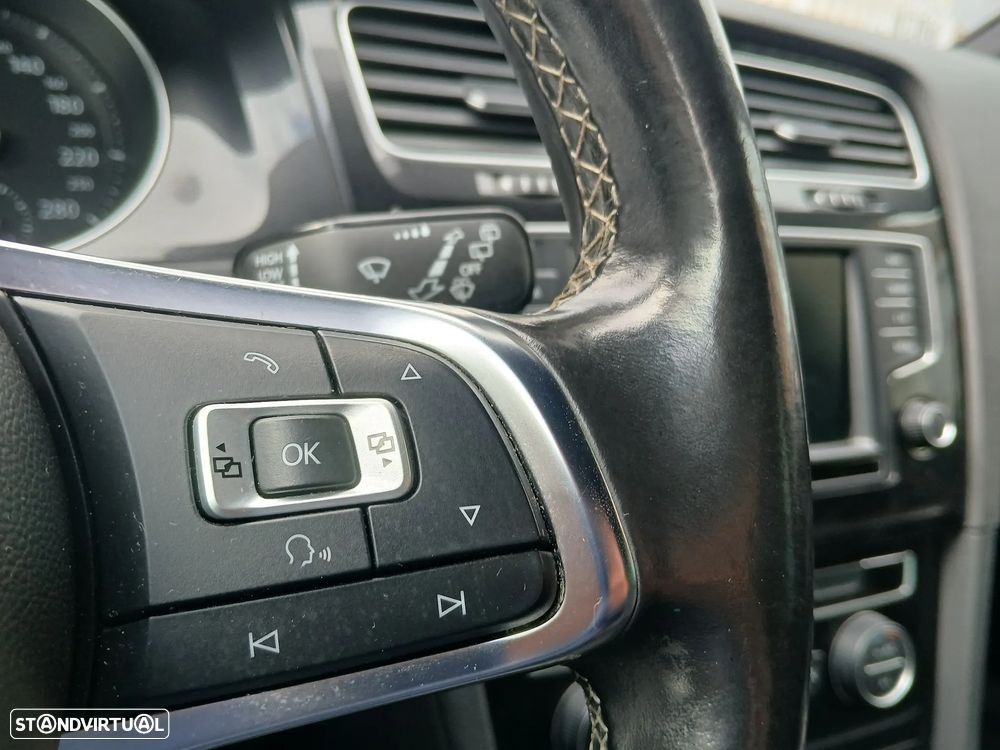 VW Golf 2.0 TDi GTD DSG - 40