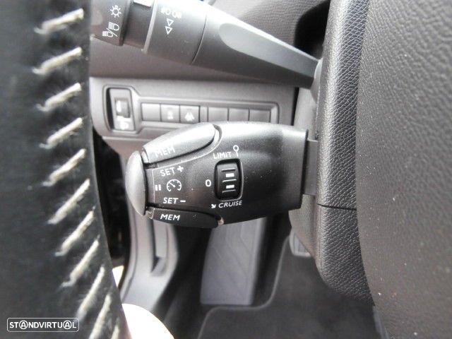 Peugeot 308 BlueHDi 130 Black Edition - 23