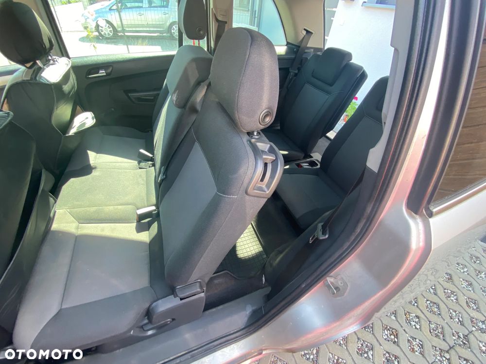 Opel Zafira 1.6 - 6