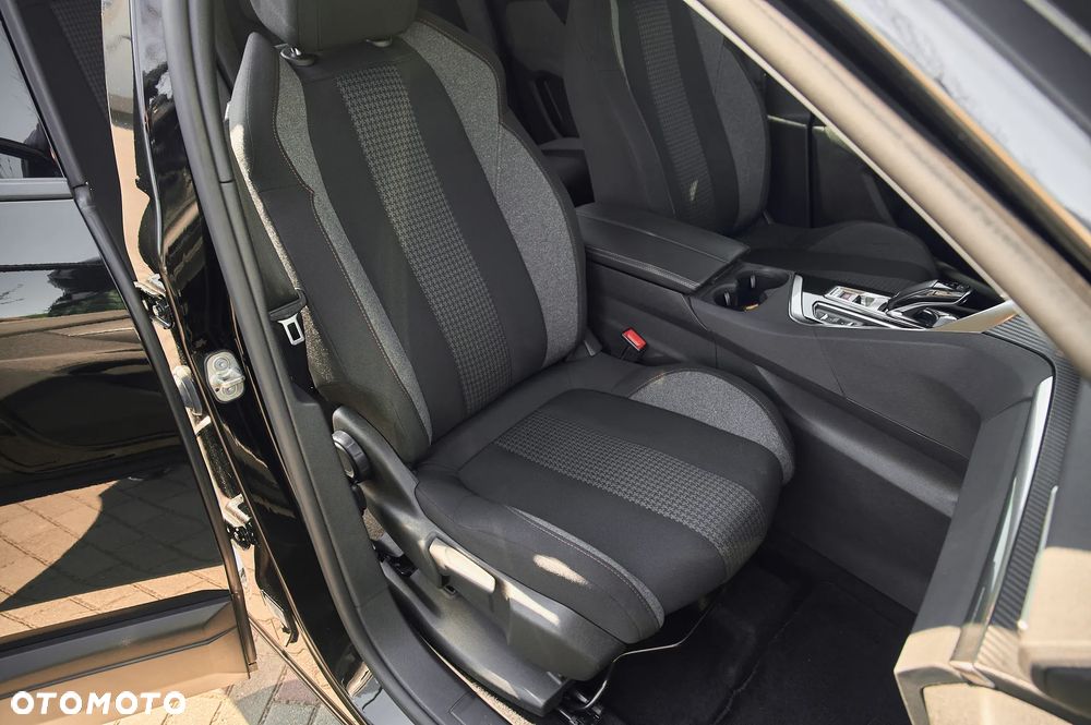 Peugeot 5008 1.5 BlueHDi GT S&S EAT8 - 29