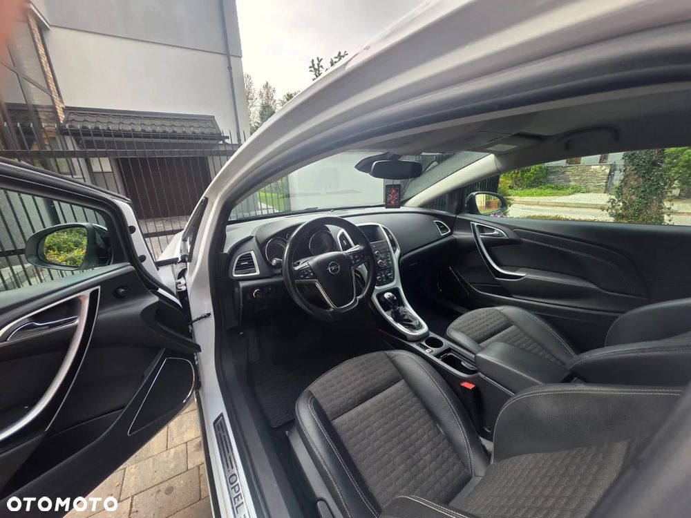 Opel Astra GTC 1.4 Turbo - 6